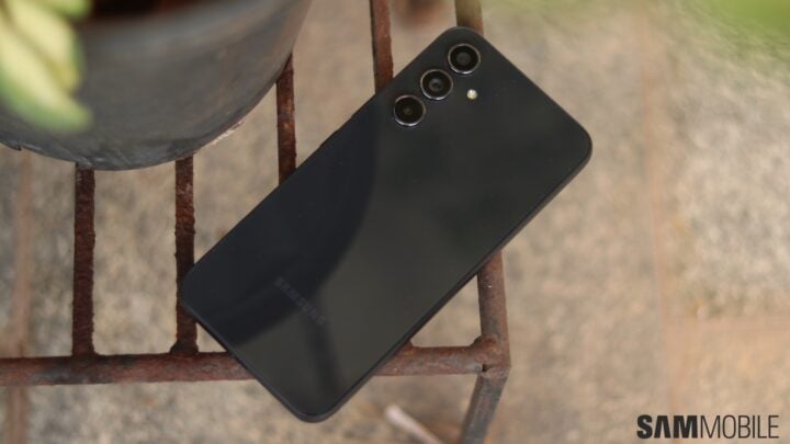 Galaxy A54 5G hands-on 2