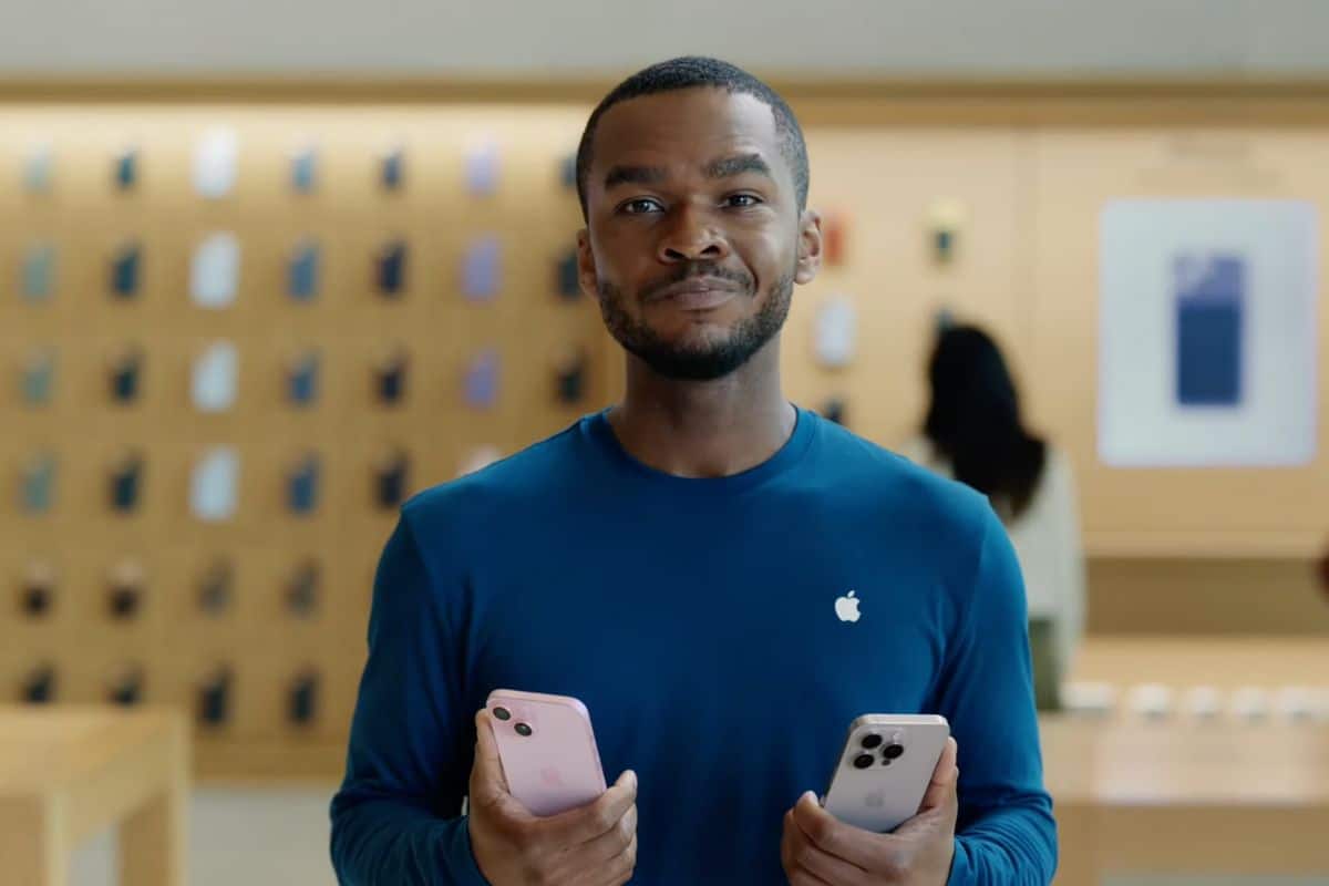 Οι πρώτες παραδόσεις iPhone 15 και iPhone 15 Pro φτάνουν σε πελάτες σε όλη την Αυστραλία και τη Νέα Ζηλανδία
