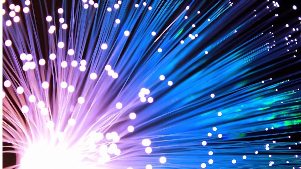 Οπτικές ίνες για τη σύνδεση Ασίας και Μέσης Ανατολής με την Ευρώπη — InfoCom