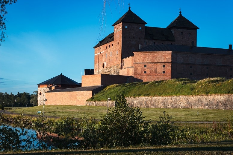 Τεχνητή νοημοσύνη: Στης «φυλακής τα σίδερα» χτίζεται η ΑΙ - Οικονομικός Ταχυδρόμος