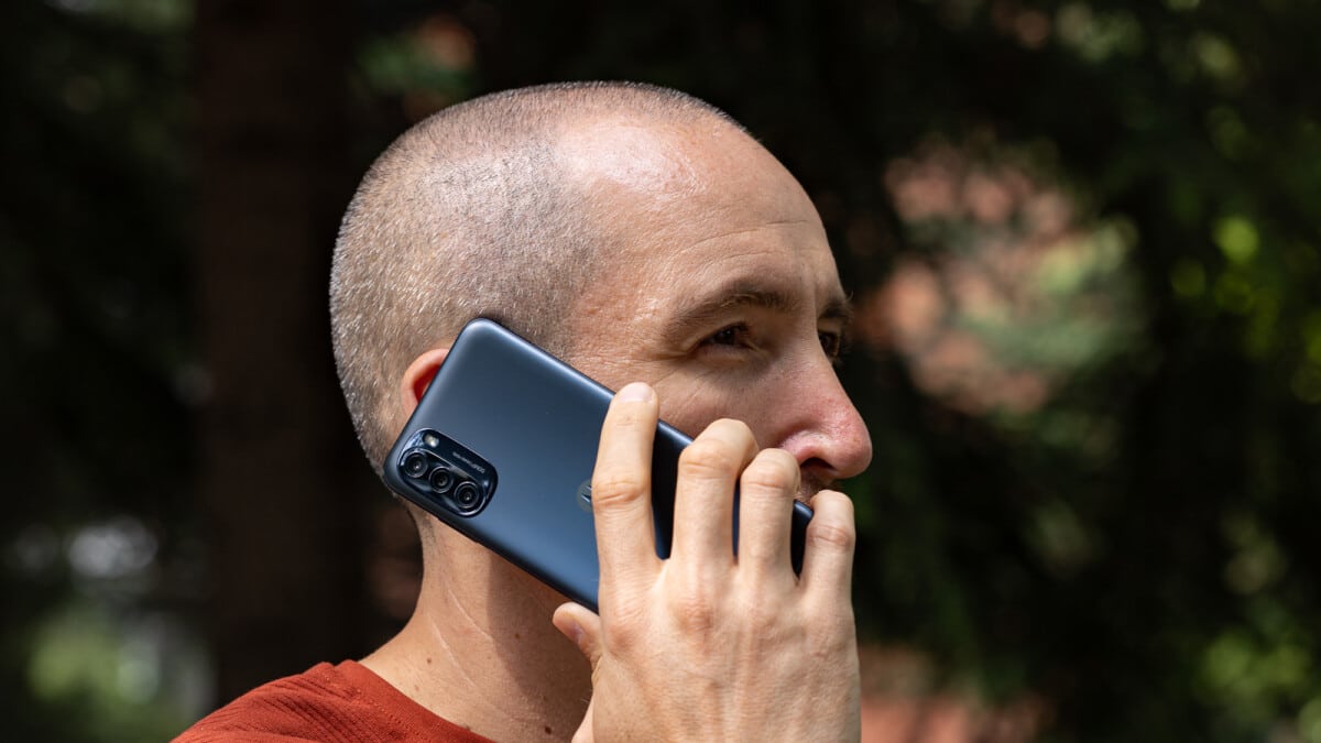 The Moto G 5G (2022) and the Moto G 5G (2023) are heavily discounted at Amazon