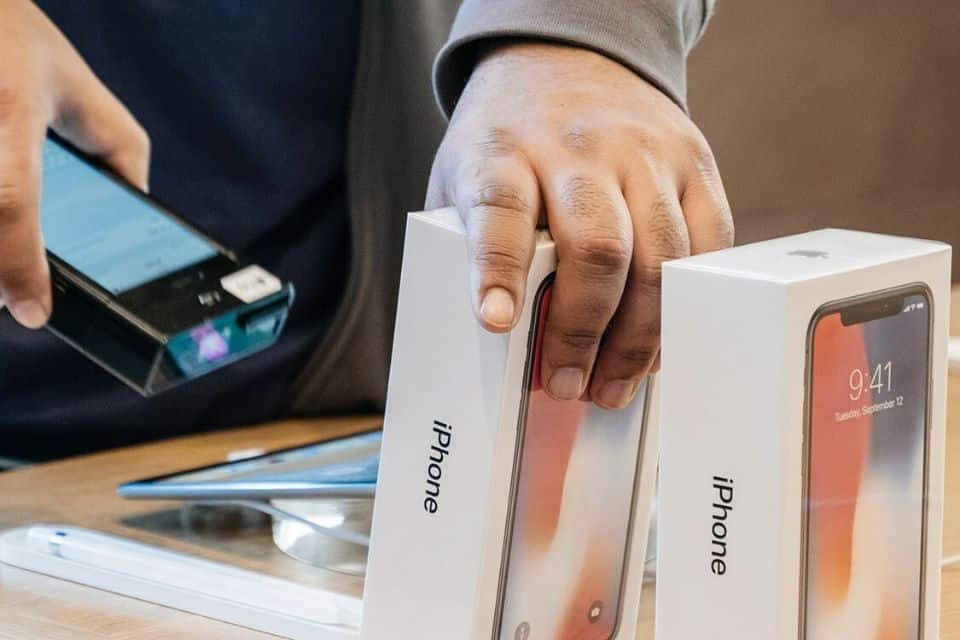 Φωτιά κλείνει το εργοστάσιο iPhone στο Chennai της Ινδίας
