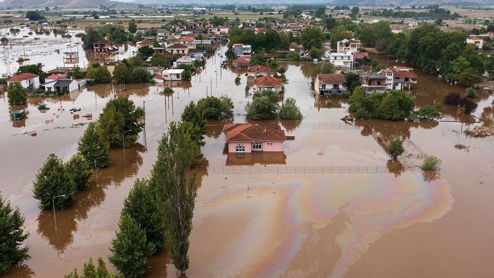 διευκολύνει την επικοινωνία στις περιοχές που επλήγησαν από ακραία καιρικά φαινόμενα — InfoCom