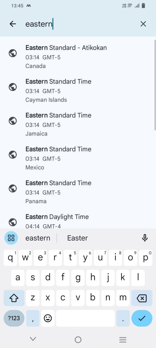 Στιγμιότυπο οθόνης των επιλογών ζώνης ώρας στην εφαρμογή Ημερολόγιο Google
