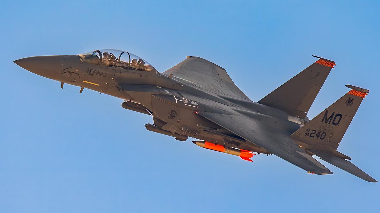 An F-15 carrying a simulated version of a B61 bomb in Nevada in 2021. 