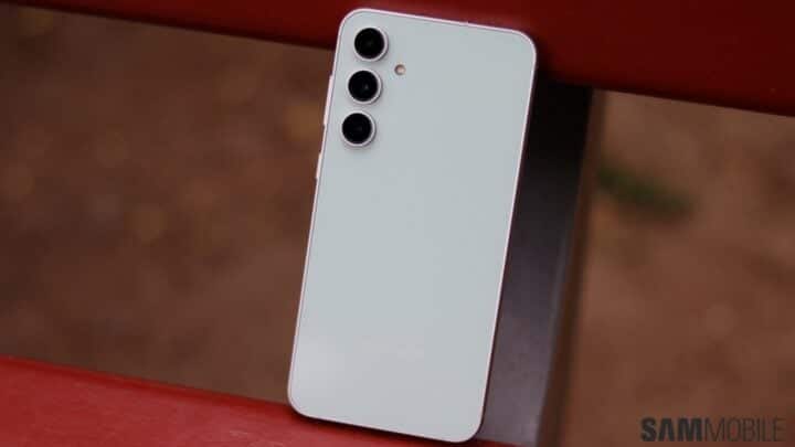 Γιατί το Galaxy S23 FE πρέπει να είναι το επόμενο τηλέφωνό σας
