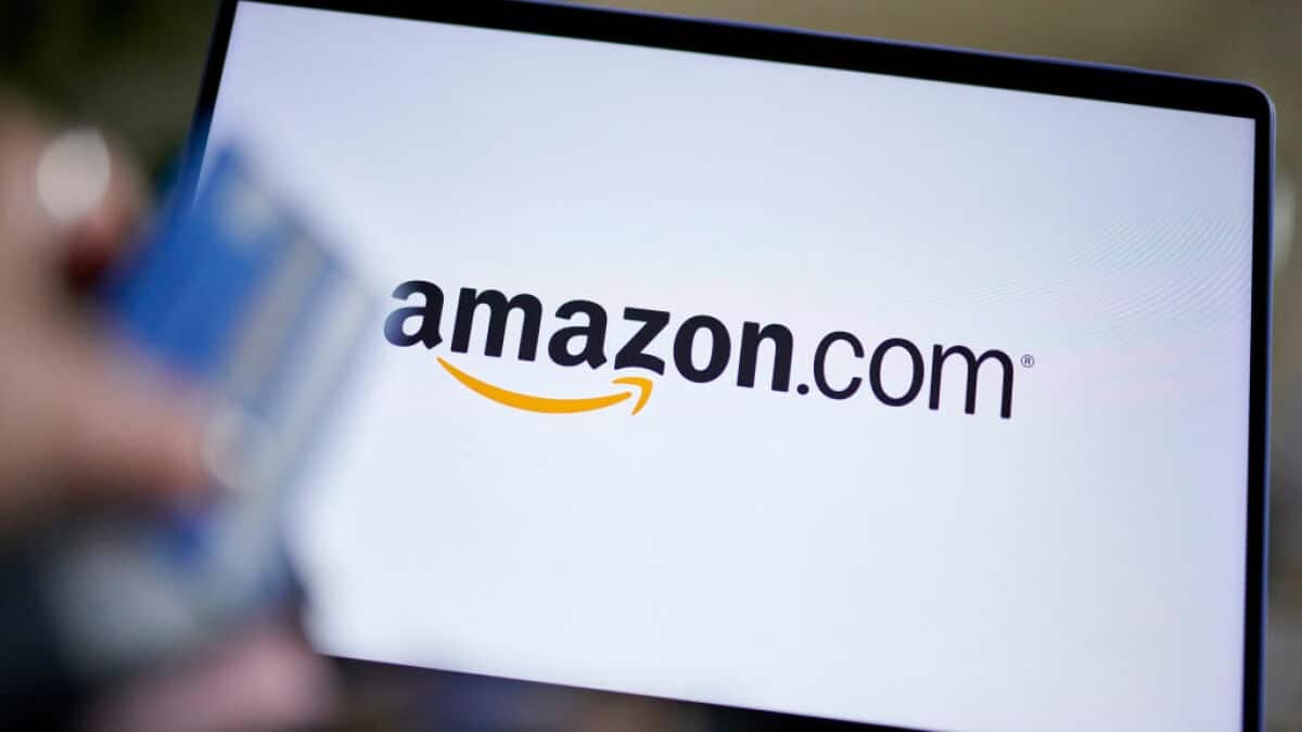 Η Amazon φέρεται να έβγαλε 1 δισεκατομμύριο δολάρια με έναν παράνομο αλγόριθμο που ονομάζεται «Project Nessie».
