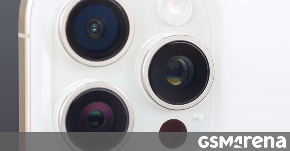 Η Apple θα χρησιμοποιήσει ελαφρύτερο και καλύτερα χυτό γυαλί για τηλεφακό 16 Pro
