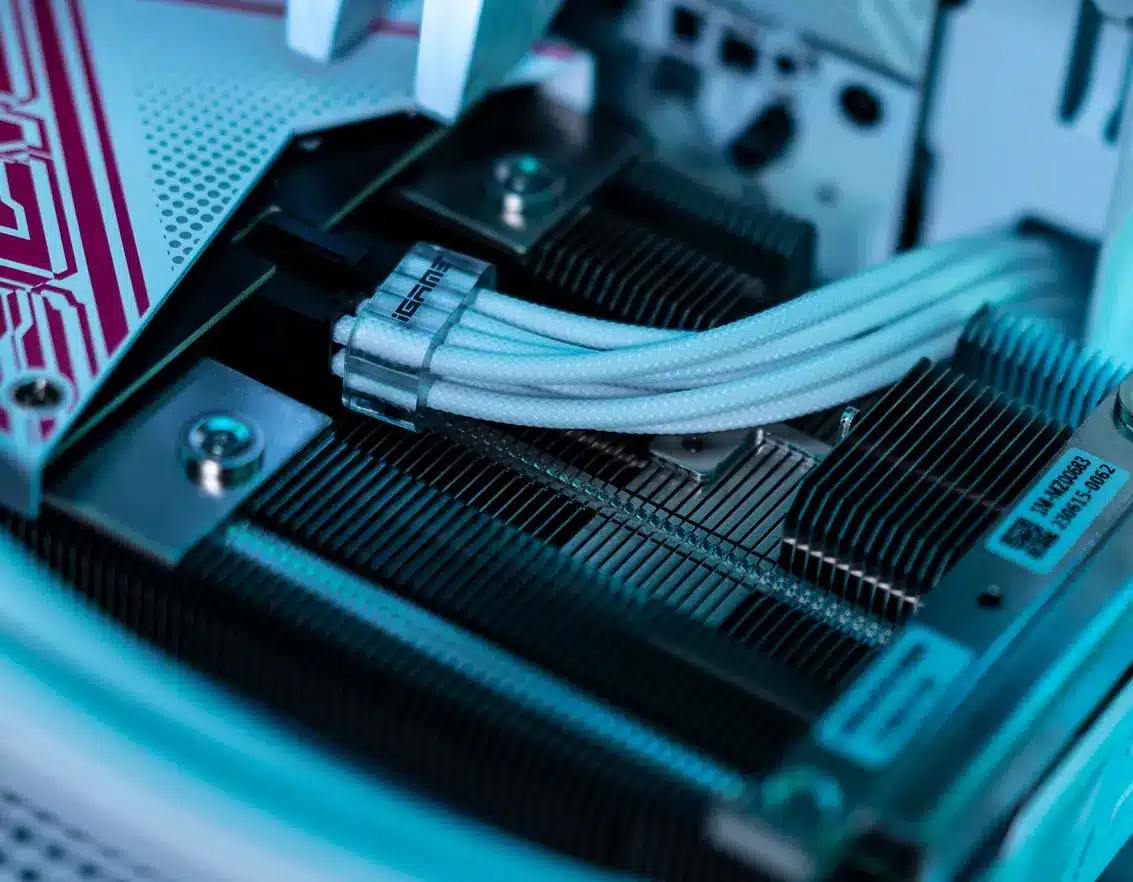 Το Colorful επεκτείνει τη σειρά iGame Ultra Z σε GPU GeForce RTX 4060 Ti & RTX 4060, με μια καθαρή διαχείριση καλωδίων
