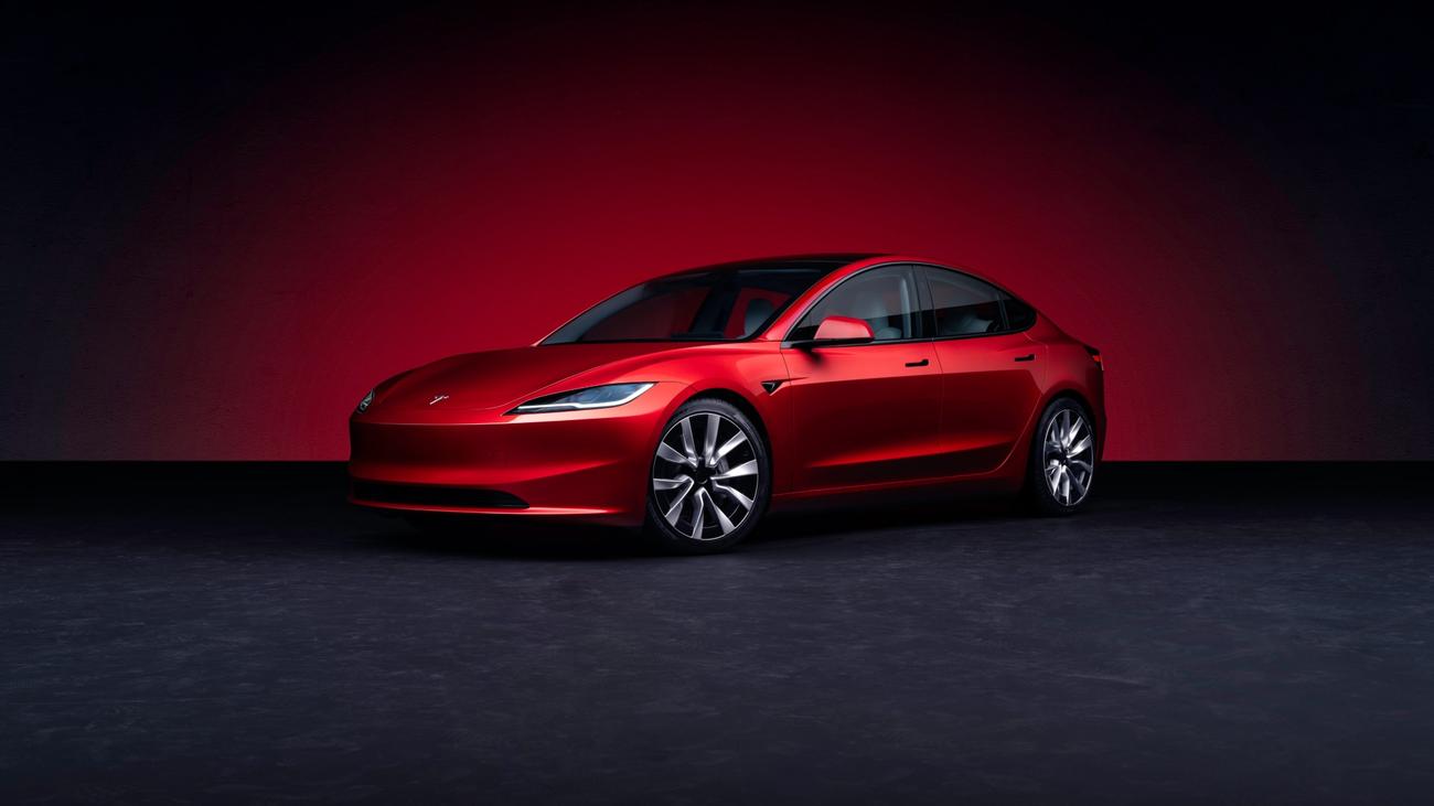 Το Tesla Model 3 είναι πλέον διαθέσιμο στη χαμηλότερη τιμή που υπήρξε ποτέ
