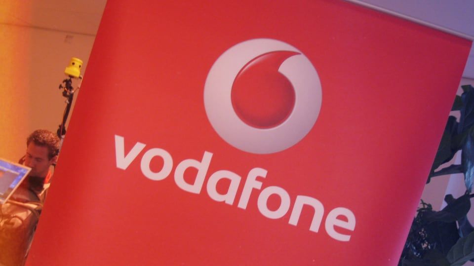 αύξηση 0,5% των εσόδων από υπηρεσίες στο 6μηνο — InfoCom