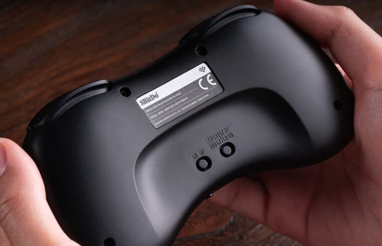 Το νέο ενσύρματο χειριστήριο Xbox και υπολογιστή της 8Bitdo έχει σχεδιαστεί σαν ένα κλασικό gamepad Sega Genesis, Το νέο ενσύρματο χειριστήριο Xbox και υπολογιστή της 8Bitdo έχει σχεδιαστεί σαν ένα κλασικό gamepad Sega Genesis, TechWar.gr