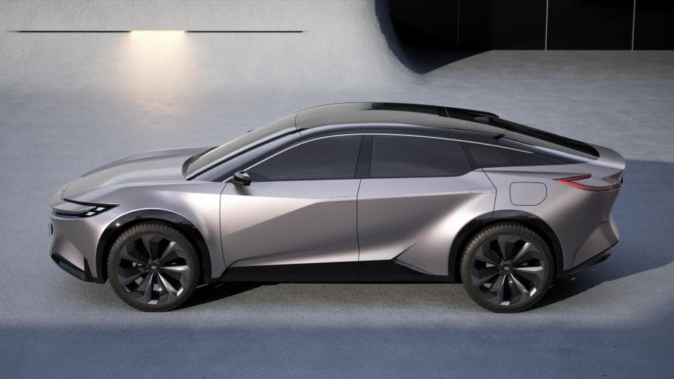 Toyota unveils two EV crossover concepts arriving by 2025, Toyota unveils two EV crossover concepts arriving by 2025, TechWar.gr
