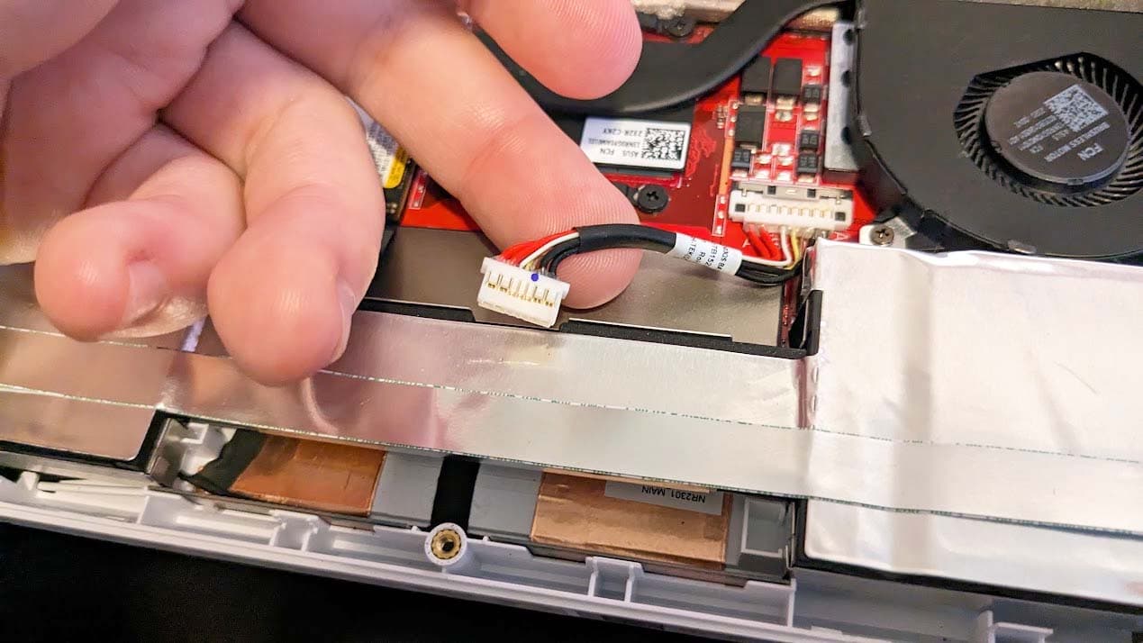 How to upgrade an ASUS ROG Ally SSD and transfer your data from a storage backup, How to upgrade an ASUS ROG Ally SSD and transfer your data from a storage backup, TechWar.gr
