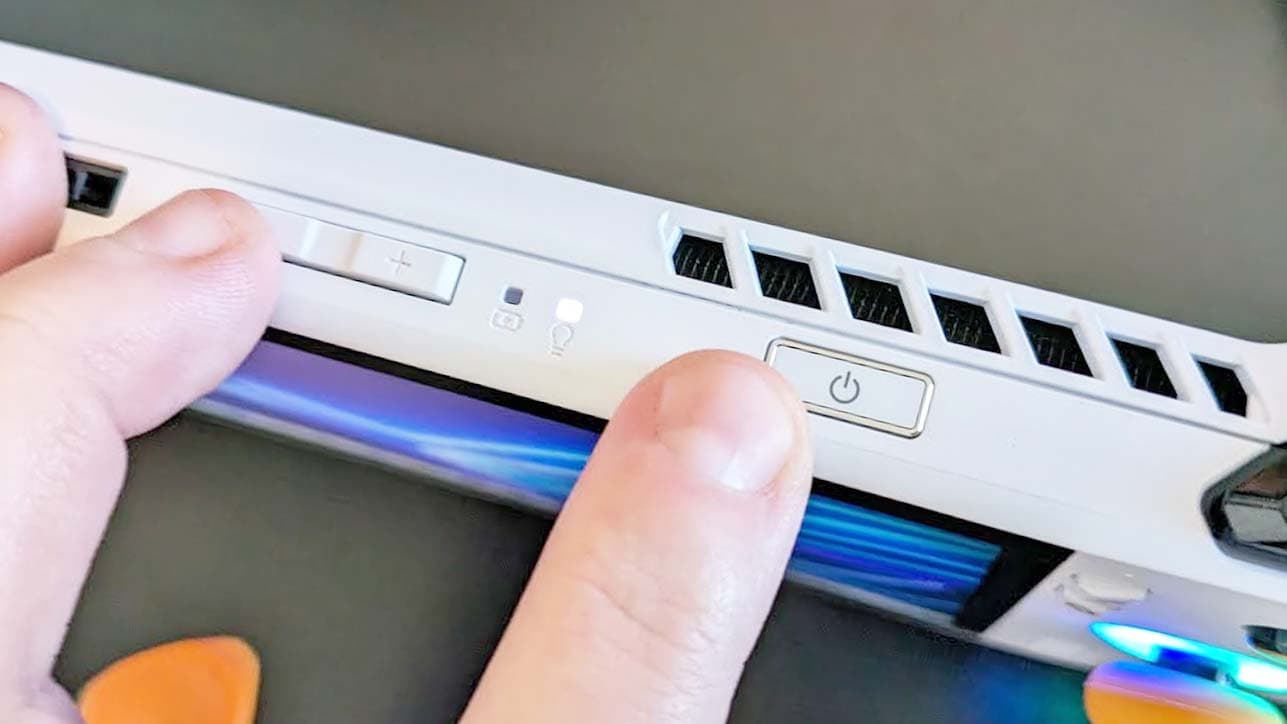 How to upgrade an ASUS ROG Ally SSD and transfer your data from a storage backup, How to upgrade an ASUS ROG Ally SSD and transfer your data from a storage backup, TechWar.gr