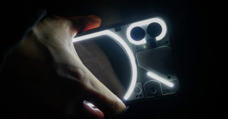 Nothing Phone (1): Android 14 beta διαθέσιμη από σήμερα, Nothing Phone (1): Android 14 beta διαθέσιμη από σήμερα, TechWar.gr