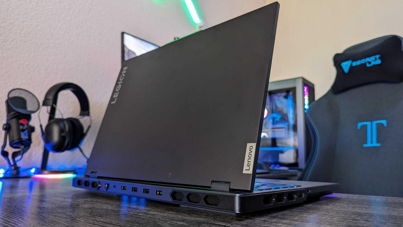 Review: The Lenovo Legion Pro 7i (Gen 8) is an excellent laptop, Review: The Lenovo Legion Pro 7i (Gen 8) is an excellent laptop, TechWar.gr
