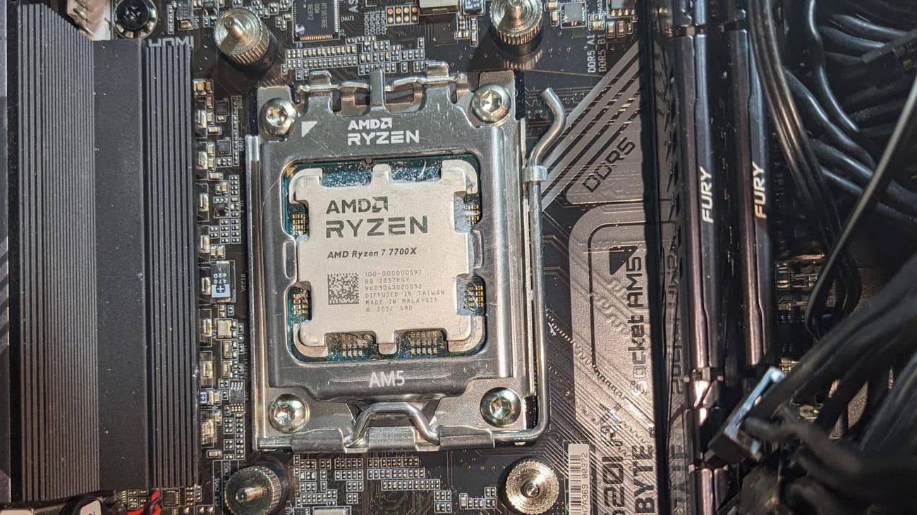 Ψύξη από πάνω προς τα κάτω δοκιμασμένη έναντι των Scythe, Noctua και BeQuiet!, Ψύξη από πάνω προς τα κάτω δοκιμασμένη έναντι των Scythe, Noctua και BeQuiet!, TechWar.gr