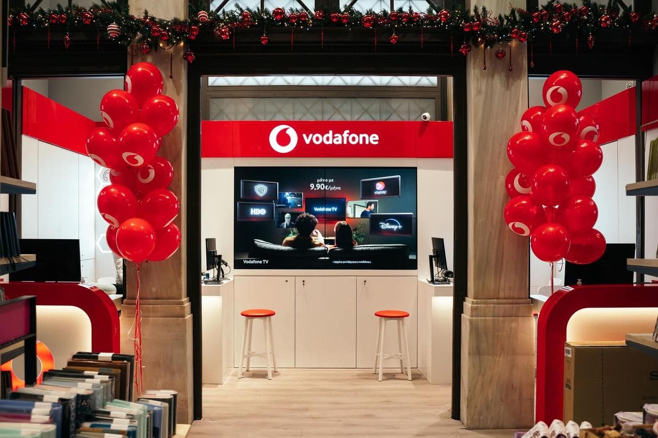 Vodafone Ελλάδας και Public μαζί: Νέα στρατηγική συνεργασία με shop-in-shop, Vodafone Ελλάδας και Public μαζί: Νέα στρατηγική συνεργασία με shop-in-shop, TechWar.gr