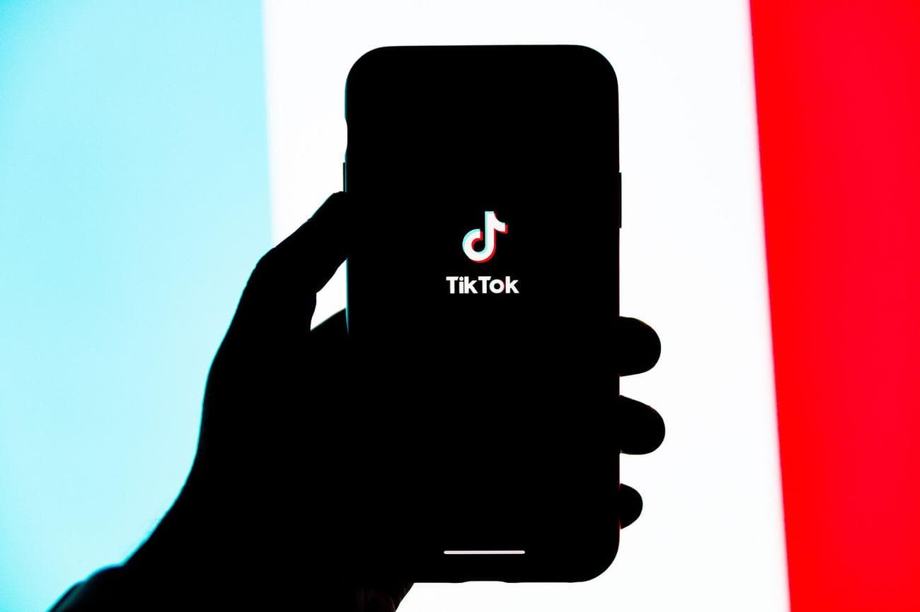 Γιατί το TikTok ζητά τον κωδικό πρόσβασής μου: Επεξηγείται το σφάλμα του IPhone, Γιατί το TikTok ζητά τον κωδικό πρόσβασής μου: Επεξηγείται το σφάλμα του IPhone, TechWar.GR