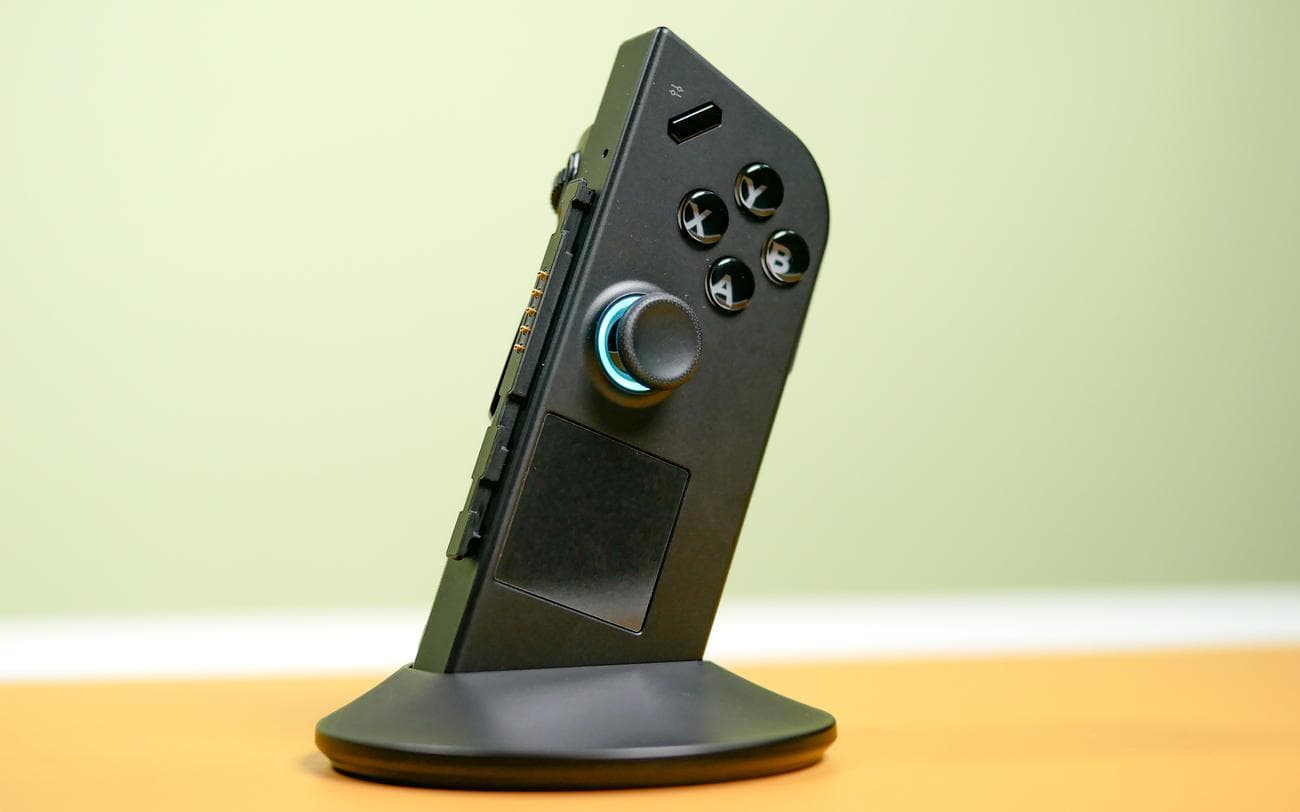 Εξετάζω το υλικό παιχνιδιών και αυτό ήταν το αγαπημένο μου μηχάνημα χειρός μη Steam Deck του 2023, Εξετάζω το υλικό παιχνιδιών και αυτό ήταν το αγαπημένο μου μηχάνημα χειρός μη Steam Deck του 2023, TechWar.gr