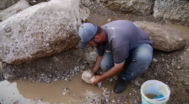 Αρχαιολόγοι ανακάλυψαν κεφάλια από αγάλματα θεών της Αρχαίας Ελλάδας / FOXreport.gr, Αρχαιολόγοι ανακάλυψαν κεφάλια από αγάλματα θεών της Αρχαίας Ελλάδας, TechWar.gr