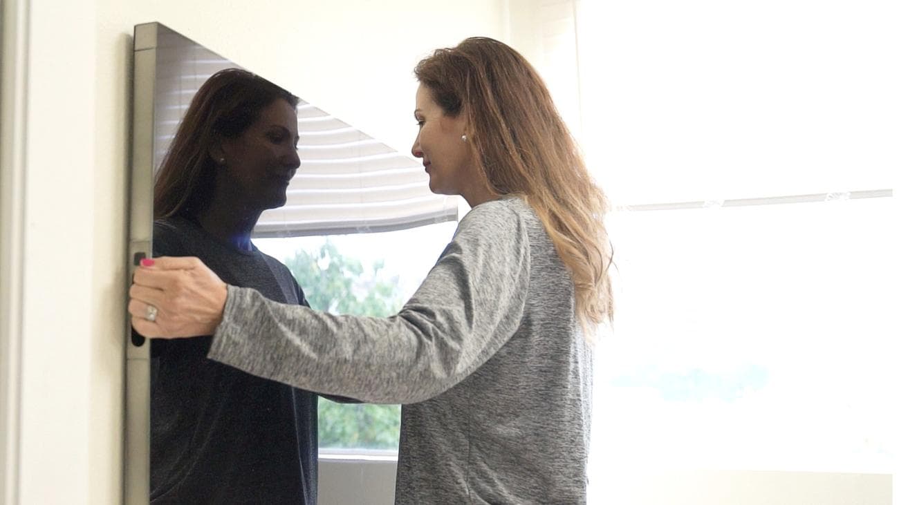 Το Displace λανσάρει μια νέα ασύρματη τηλεόραση 27 ιντσών ελεγχόμενη με χειρονομίες που μπορείτε να κολλήσετε σε οποιαδήποτε επιφάνεια – είναι αυτή η απόλυτη τηλεόραση κουζίνας;, Το Displace λανσάρει μια νέα ασύρματη τηλεόραση 27 ιντσών ελεγχόμενη με χειρονομίες που μπορείτε να κολλήσετε σε οποιαδήποτε επιφάνεια – είναι αυτή η απόλυτη τηλεόραση κουζίνας;, TechWar.GR