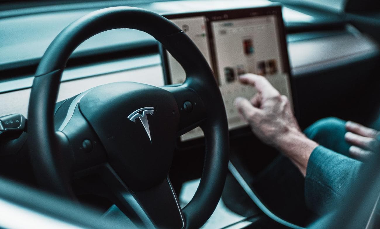 Η επίθεση με ρομπότ Tesla ανάγκασε τους υπαλλήλους να χρησιμοποιήσουν "έκτακτη διακοπή λειτουργίας", Η επίθεση με ρομπότ Tesla ανάγκασε τους υπαλλήλους να χρησιμοποιήσουν “έκτακτη διακοπή λειτουργίας”, TechWar.GR