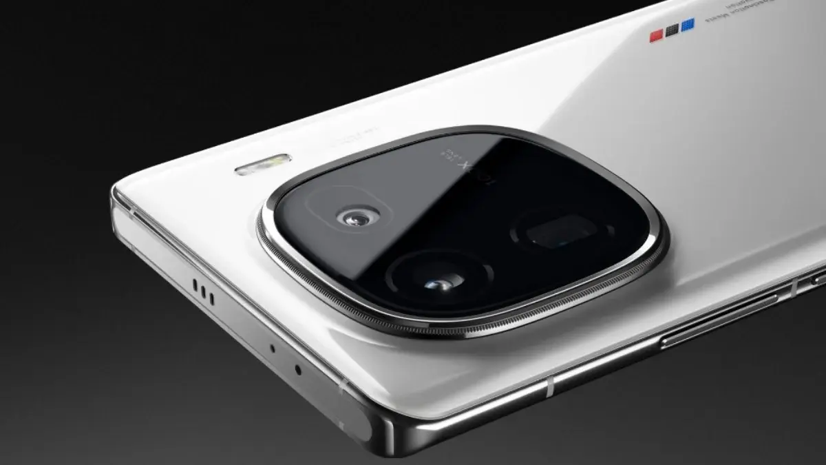 iQOO 12: ανακοίνωση της παγκόσμιας έκδοσης

