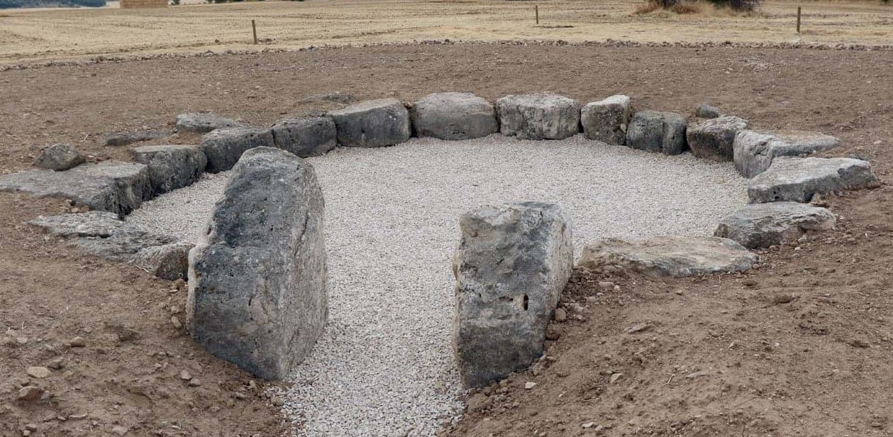 Μυστήριο με παράξενα τεμαχισμένα πτώματα χωρίς δέρμα που θάφτηκαν πριν από 6.000 χρόνια, Μυστήριο με παράξενα τεμαχισμένα πτώματα χωρίς δέρμα που θάφτηκαν πριν από 6.000 χρόνια, TechWar.gr