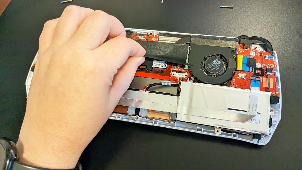 How to upgrade an ASUS ROG Ally SSD and transfer your data from a storage backup, How to upgrade an ASUS ROG Ally SSD and transfer your data from a storage backup, TechWar.gr