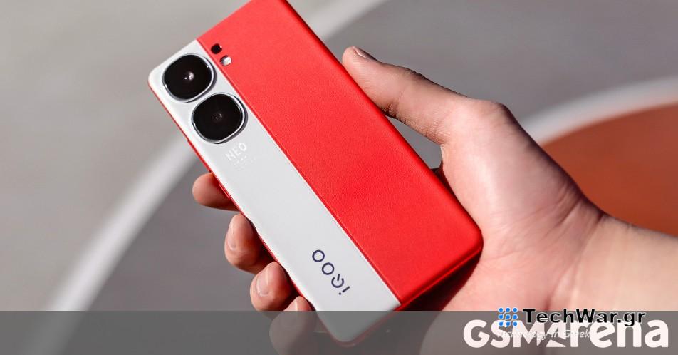 Το iQOO Neo9 πρωταγωνιστεί σε ζωντανές φωτογραφίες αποκαλύπτοντας τρεις μοναδικές εργασίες βαφής