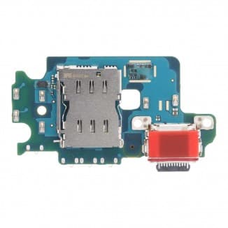 Οι θύρες USB με τις αντίστοιχες πλακέτες κυκλωμάτων τους