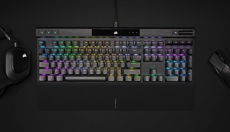corsair k70 keyboard