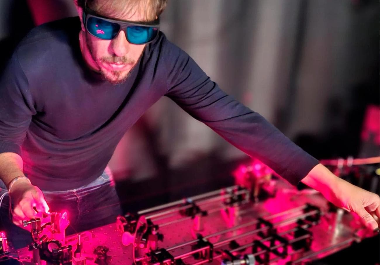 Υπερκρύσταλλος φέρνει την επανάσταση στην αξιοποίηση του φωτός του Ηλίου, Υπερκρύσταλλος φέρνει την επανάσταση στην αξιοποίηση του φωτός του Ηλίου, TechWar.GR