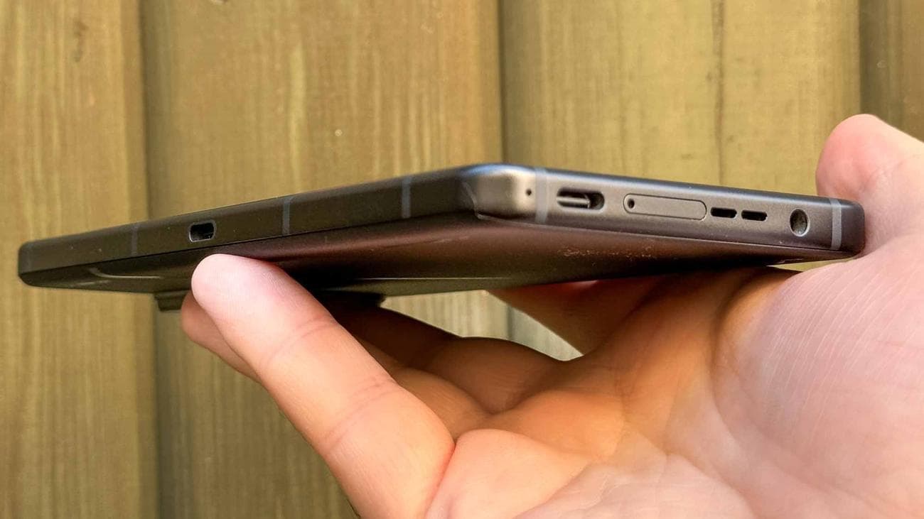 Asus ROG Phone 8 Pro hands-on: Το τηλέφωνο παιχνιδιών μεγαλώνει, Asus ROG Phone 8 Pro hands-on: Το τηλέφωνο παιχνιδιών μεγαλώνει, TechWar.GR