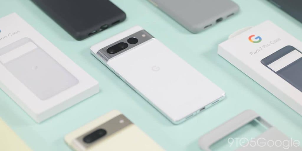 Το Motorola razr+ βλέπει έκπτωση 450 $ σε νέο χαμηλό 550 $ - Pixel 7 official cases 1 - TechWar.GR