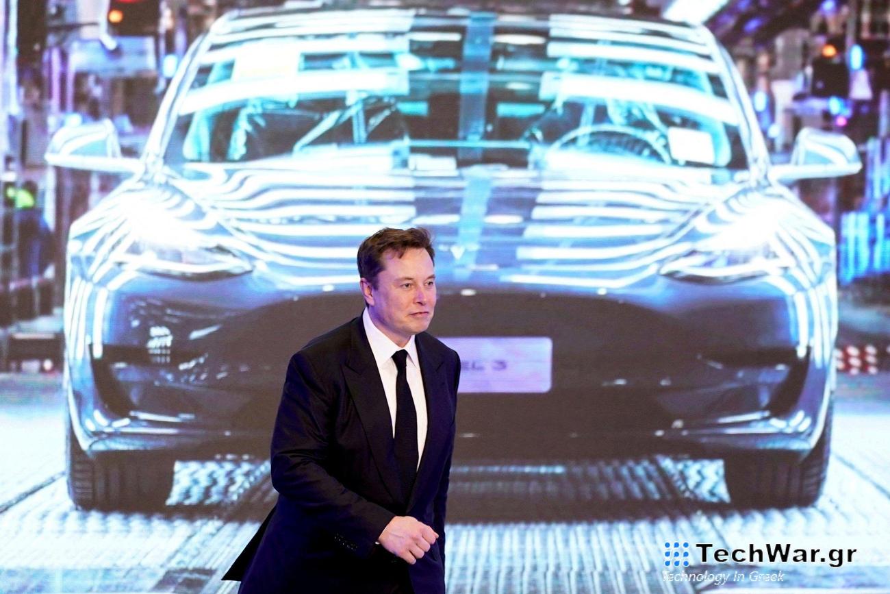 Tesla: Απώλειες 80 δισ. μετά την πρόβλεψη Μασκ για επιβράδυνση
