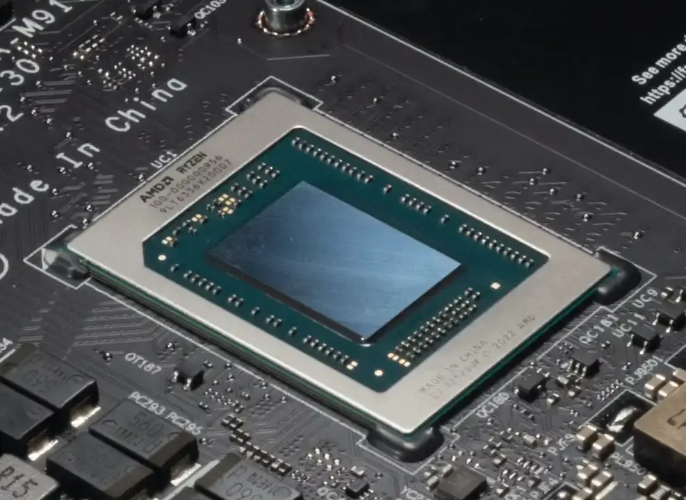 Περιεκτική ανασκόπηση του φορητού υπολογιστή πλαισίου 16 - amd 1.webp - TechWar.GR