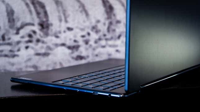 Δεν μπορώ να σταματήσω να σκέφτομαι τα υβριδικά Windows και το φορητό υπολογιστή Android της Lenovo, Δεν μπορώ να σταματήσω να σκέφτομαι τα υβριδικά Windows και το φορητό υπολογιστή Android της Lenovo, TechWar.GR