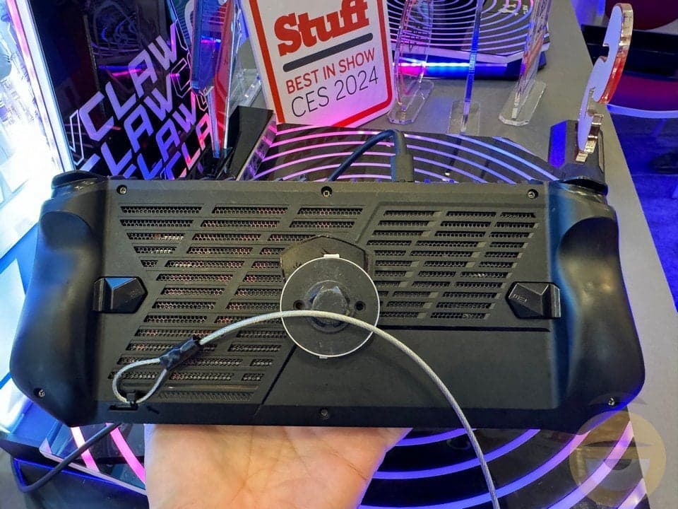 MSI Claw, η πρώτη φορητή παιχνιδοκονσόλα με επεξεργαστή Intel Core Ultra - MSI, MSI Claw, η πρώτη φορητή παιχνιδοκονσόλα με επεξεργαστή Intel Core Ultra – MSI, TechWar.GR