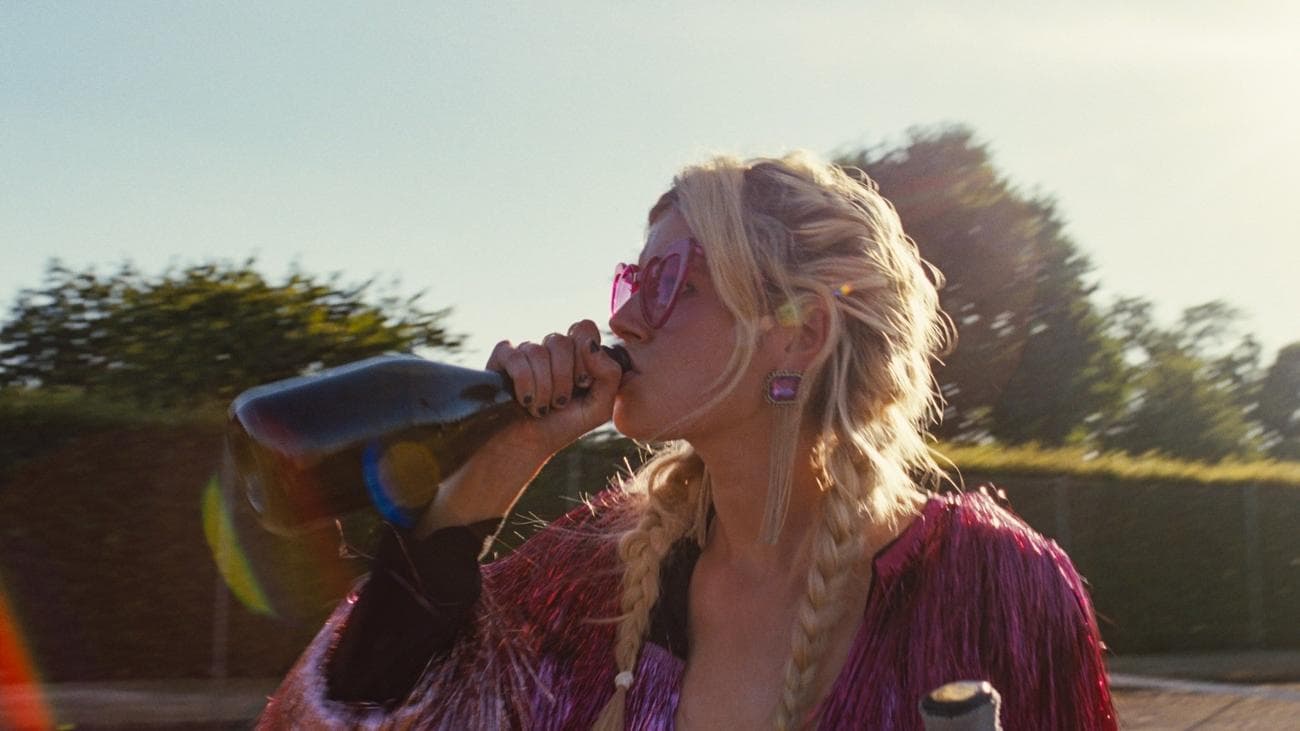 'Saltburn's most WTF moments: From the bathtub to 'Murder on the Dancefloor', ‘Saltburn’s most WTF moments: From the bathtub to ‘Murder on the Dancefloor’, TechWar.GR