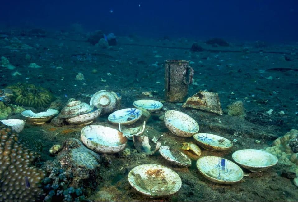 Το υποβρύχιο νεκροταφείο κάτω από έναν επίγειο παράδεισο, Το υποβρύχιο νεκροταφείο κάτω από έναν επίγειο παράδεισο, TechWar.GR