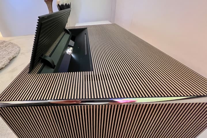 Η Samsung ανακοινώνει στη CES 2024 τον πρώτο βιντεοπροβολέα 8K με ασύρματη συνδεσιμότητα, Η Samsung ανακοινώνει στη CES 2024 τον πρώτο βιντεοπροβολέα 8K με ασύρματη συνδεσιμότητα, TechWar.GR