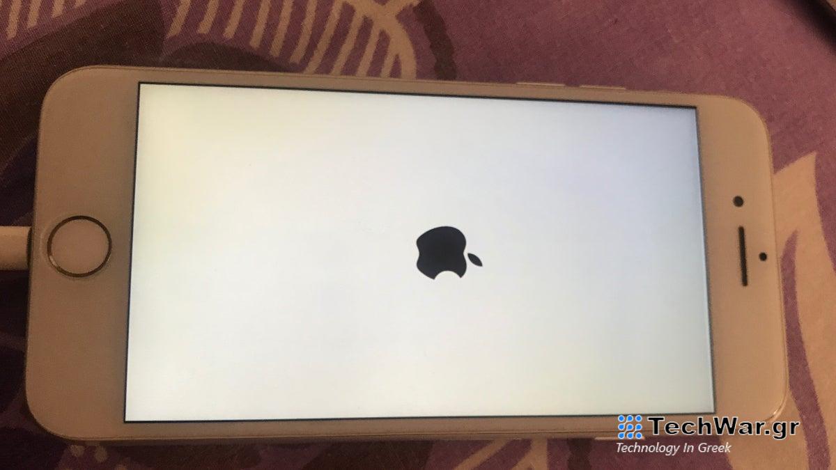  Έχει κολλήσει το iPhone ή το iPad σας στο λογότυπο της Apple;  Αυτό πρέπει να κάνετε
