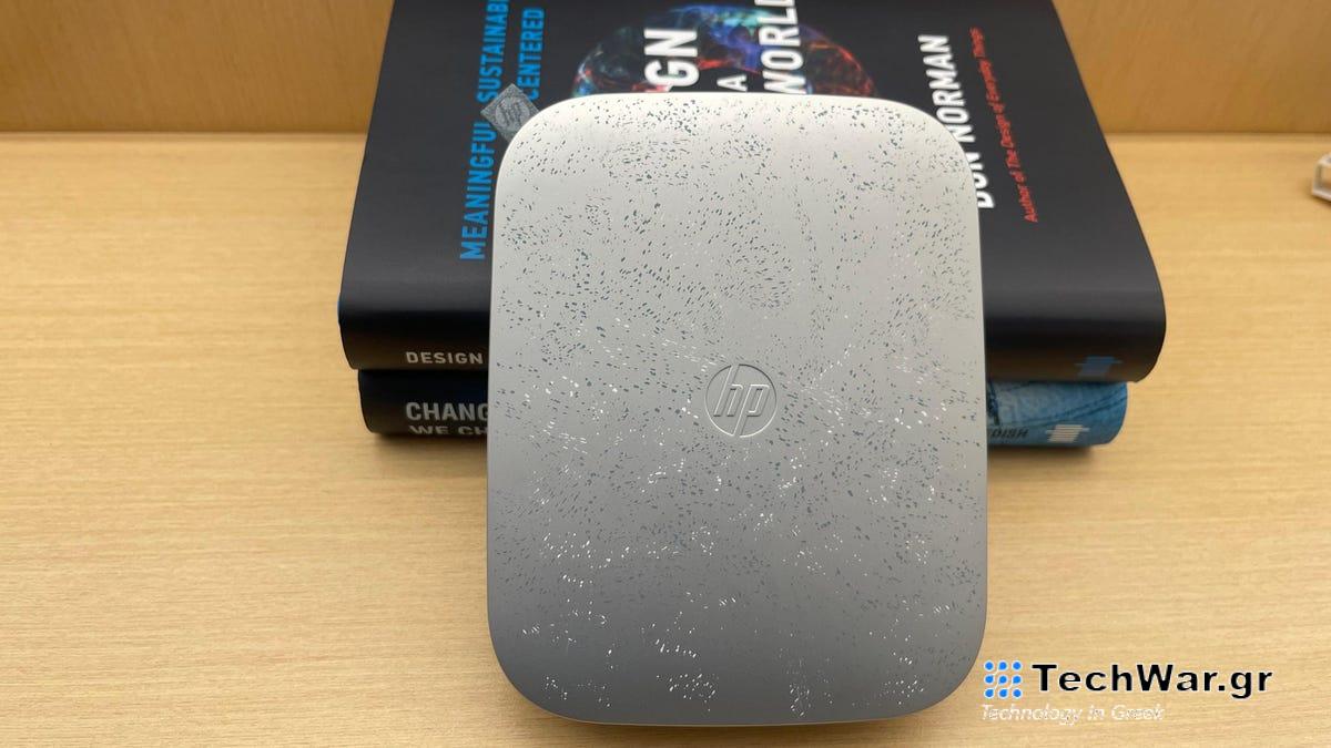 Αυτός ο εκτυπωτής φωτογραφιών HP Instant βελτίωσε πραγματικά τη διακόσμηση του δωματίου μου
