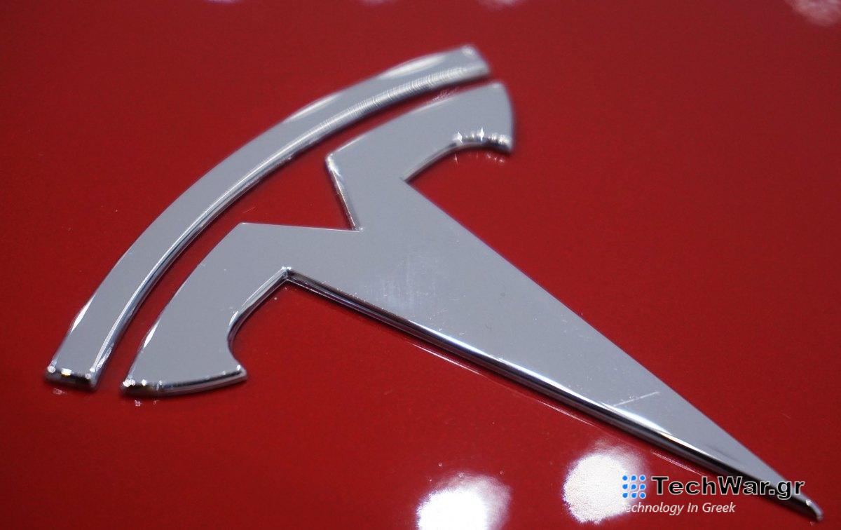 Η Tesla λέει ότι η αύξηση των πωλήσεων EV μπορεί να είναι «σημαντικά χαμηλότερη» το 2024