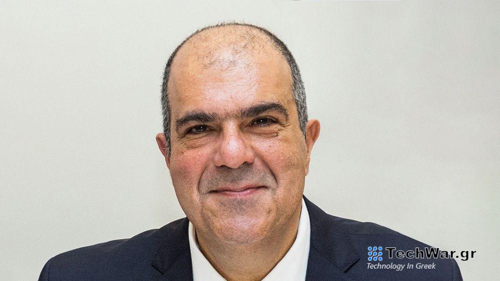 Ο Sir Στέλιος Χατζηιωάννου γιορτάζει με ένα νέο βίντεο τα 30 χρόνια από τη δημιουργία της easy brand