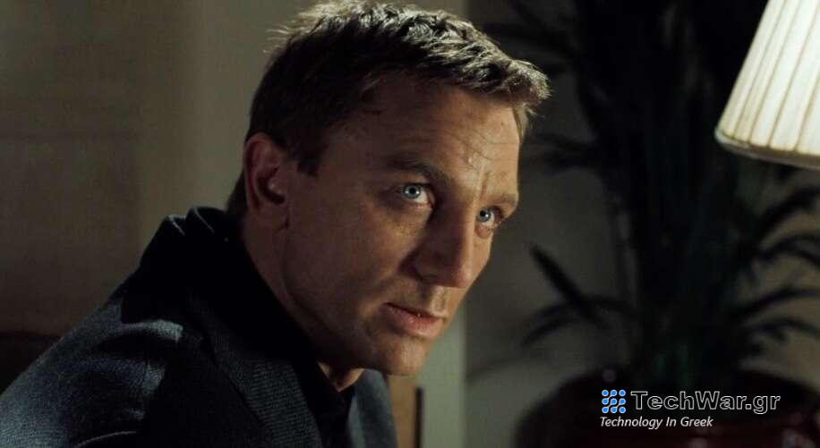 Ο Ζακ Σνάιντερ θέλει να δει έναν 20χρονο Τζέιμς Μποντ και μια ταινία που σκάβει το τραύμα του