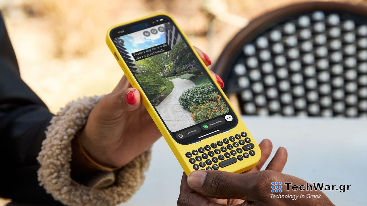 Clicks iPhone keyboard accessory on an iPhone 15